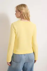 TRENDYOLMİLLA Teen Light Yellow buttoned Regular/Normal Pattern Knitting Sweatshirt - Image 4