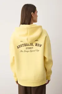 TRENDYOLMİLLA Light Yellow Thick Hooded Front and Back Printed Oversized Knitting Sweatshirt - Image 4