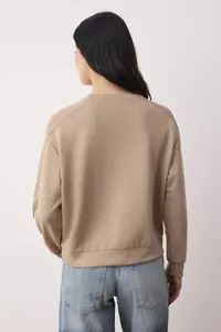 TRENDYOLMİLLA Mink Camisole Detailed Oversized/Wide Pattern Soft Fabric Flexible Knitted Sweatshirt - Image 5
