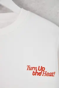 TRENDYOLMİLLA Teen Ecru Back Tomato Printed Oversized/Wide Pattern Knitting Sweatshirt - Image 6