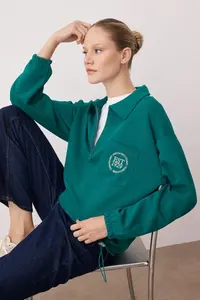 TRENDYOLMİLLA Emerald Green Half Patch Zippered Embroidered Oversized/Wide Pattern Knitting Sweatshirt