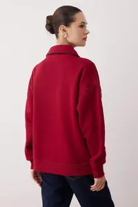 TRENDYOLMİLLA Burgundy Polo Shirt Collar Piped Oversized/Wide Pattern Knitting Sweatshirt - Image 4