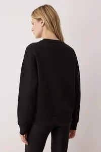 TRENDYOLMİLLA Black Regular/Normal Pattern Embroidery Detailed Thick Knitting Sweatshirt with Fleece Inside - Image 4