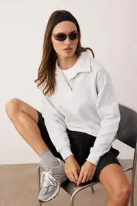 TRENDYOLMİLLA Gray Melange Patchwork Regular/Normal Pattern Thick Fleece Inside Knitting Sweatshirt
