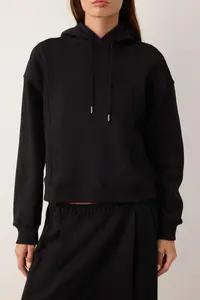 TRENDYOLMİLLA Black Oversized/Wide Pattern Thick Knitting Sweatshirt with Fleece Inside - Image 3