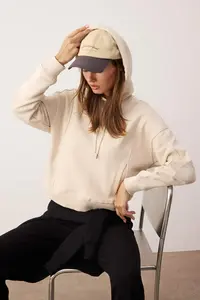 TRENDYOLMİLLA Stone Oversized/Wide Pattern Thick Knitting Sweatshirt with Fleece Inside