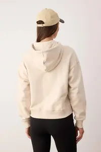 TRENDYOLMİLLA Stone Oversized/Wide Pattern Thick Knitting Sweatshirt with Fleece Inside - Image 4
