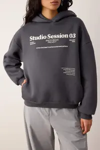 TRENDYOLMİLLA Anthracite Thick Hooded Slogan Printed Boxy Fit Knitting Sweatshirt - Image 3