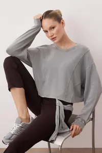 TRENDYOLMİLLA Gray relaxed/Rahat Pattern Sewing Detailed Knitting Sweatshirt