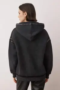 TRENDYOLMİLLA Anthracite Oversized T-shirt and Washable Thick Fleece Inside Knitting Sweatshirt - Image 4