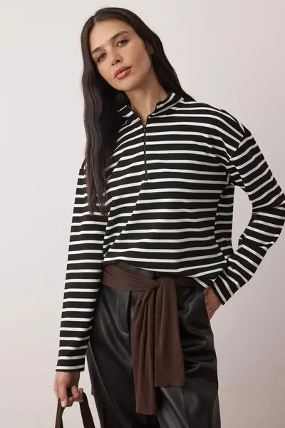 TWOAW26SW00242-BLACK_1