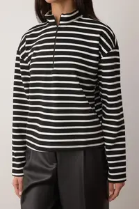 TRENDYOLMİLLA Black Striped Hidden Zippered Oversized/Wide Pattern Thin Knitting Sweatshirt - Image 3