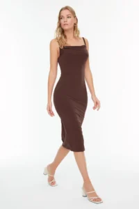TRENDYOLMİLLA Brown Body-Fitting Off-Shoulder Neck Midi Flexible Knitting Pen Dress - Image 2