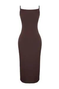 TRENDYOLMİLLA Brown Body-Fitting Off-Shoulder Neck Midi Flexible Knitting Pen Dress - Image 7