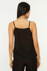 TRENDYOLMİLLA Black Basic Sleeveless Weaving Blouse - Image 10