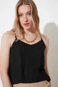 TRENDYOLMİLLA Black Basic Sleeveless Weaving Blouse - Image 13
