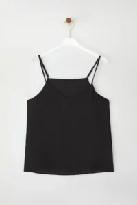 TRENDYOLMİLLA Black Basic Sleeveless Weaving Blouse - Image 14