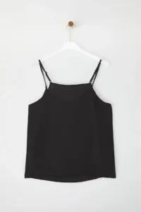 TRENDYOLMİLLA Black Basic Sleeveless Weaving Blouse - Image 15
