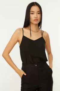 TRENDYOLMİLLA Black Basic Sleeveless Weaving Blouse - Image 6