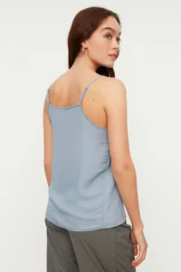 TRENDYOLMİLLA Mavi Basic Sleeveless Weaving Blouse - Image 11