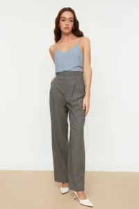 TRENDYOLMİLLA Mavi Basic Sleeveless Weaving Blouse - Image 9