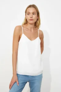 TRENDYOLMİLLA Ecru Basic Sleeveless Weaving Blouse - Image 6