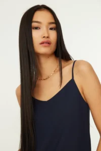 TRENDYOLMİLLA Dark Navy Basic Sleeveless Weaving Blouse - Image 5