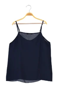 TRENDYOLMİLLA Dark Navy Basic Sleeveless Weaving Blouse - Image 9