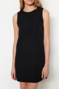 TRENDYOLMİLLA Black Plain Kesim Sleeveless Crew Neck Mini Weaving Dress - Image 5