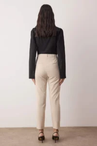 TRENDYOLMİLLA Light Beige Basic Cigarette skinny Leg Weaving Dress Pants - Image 4