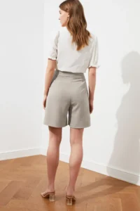 TRENDYOLMiLLA Dark Beige with pocket Regular Pattern Weaving Shorts - Image 6