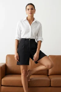TRENDYOLMiLLA Black with pocket Regular Pattern Weaving Shorts - Image 2