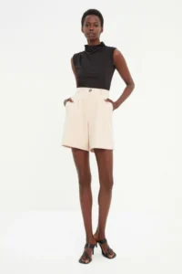 TRENDYOLMiLLA Stone with pocket Weaving City Shorts - Image 2