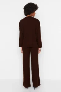TRENDYOLMİLLA Brown Wide Pattern Basic Fitted Knitwear Top and Bottom Set - Image 5