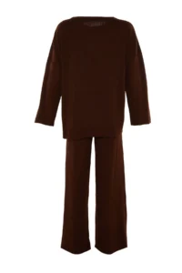 TRENDYOLMİLLA Brown Wide Pattern Basic Fitted Knitwear Top and Bottom Set - Image 8