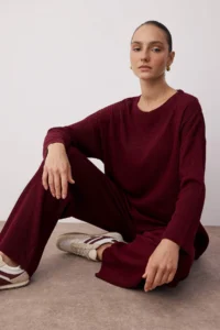 TRENDYOLMİLLA Burgundy Wide Pattern Basic Corduroy Knitwear Top and Bottom Set - Image 2