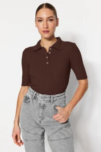 TRENDYOLMİLLA Brown Basic Polo Shirt Shirt Collar T-Shirt Look Knitwear Thin Blouse - Image 4