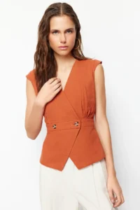 TRENDYOLMİLLA Brick Red Weaving Bonnet Button Detailed Double breasted Blouse - Image 2