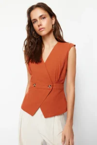 TRENDYOLMİLLA Brick Red Weaving Bonnet Button Detailed Double breasted Blouse - Image 3