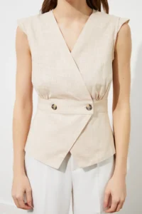 TRENDYOLMİLLA Stone Bonnet Button Detailed Double breasted Weaving Blouse - Image 5