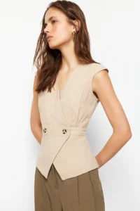 TRENDYOLMİLLA Mink Weaving Bonnet Button Detailed Double breasted Blouse - Image 2