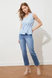 TRENDYOLMİLLA Mavi V-neck Belden tied up Weaving Blouse