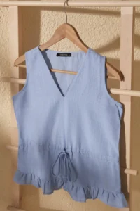 TRENDYOLMİLLA Mavi V-neck Belden tied up Weaving Blouse - Image 6