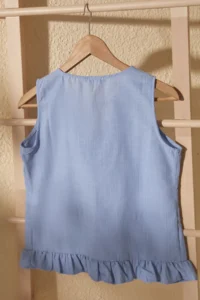 TRENDYOLMİLLA Mavi V-neck Belden tied up Weaving Blouse - Image 8