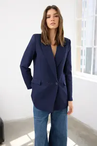TRENDYOLMİLLA Navy Blue Regular Lined Double breasted Kapama Weaving Blazer Jacket - Image 2