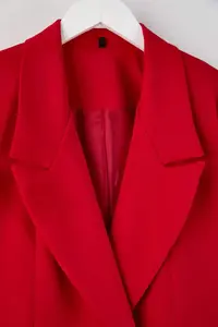 TRENDYOLMİLLA Red Regular Lined Double breasted Kapama Weaving Blazer Jacket - Image 6