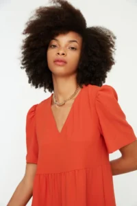 TRENDYOLMİLLA Brick Rejection Wide Cut V-neck Mini Weaving Dress - Image 3