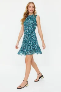 TRENDYOLMİLLA Dark Green Floral A Cut Frilly Lined Mini Weaving Dress - Image 5