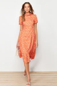 TRENDYOLMİLLA Brick Rejection flower patterned A Cut with flywheel Lined Midi Weaving Dress - Image 2