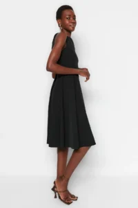 TRENDYOLMİLLA Black Pleated Lined Midi Weaving Dress - Image 2